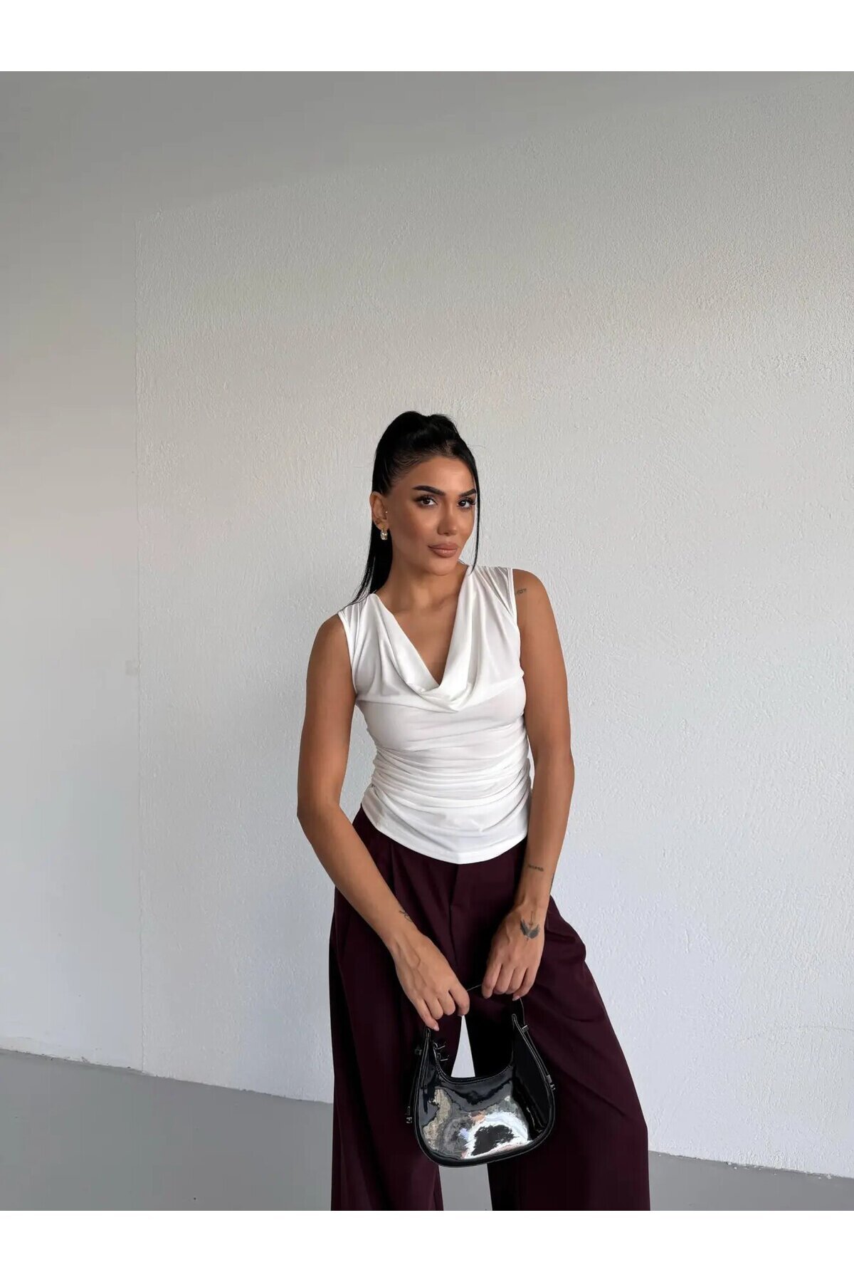 Kadın Beyaz Degaje Yaka Yanlardan Drapeli Sandy Bluz HZL25S-FRY123131
