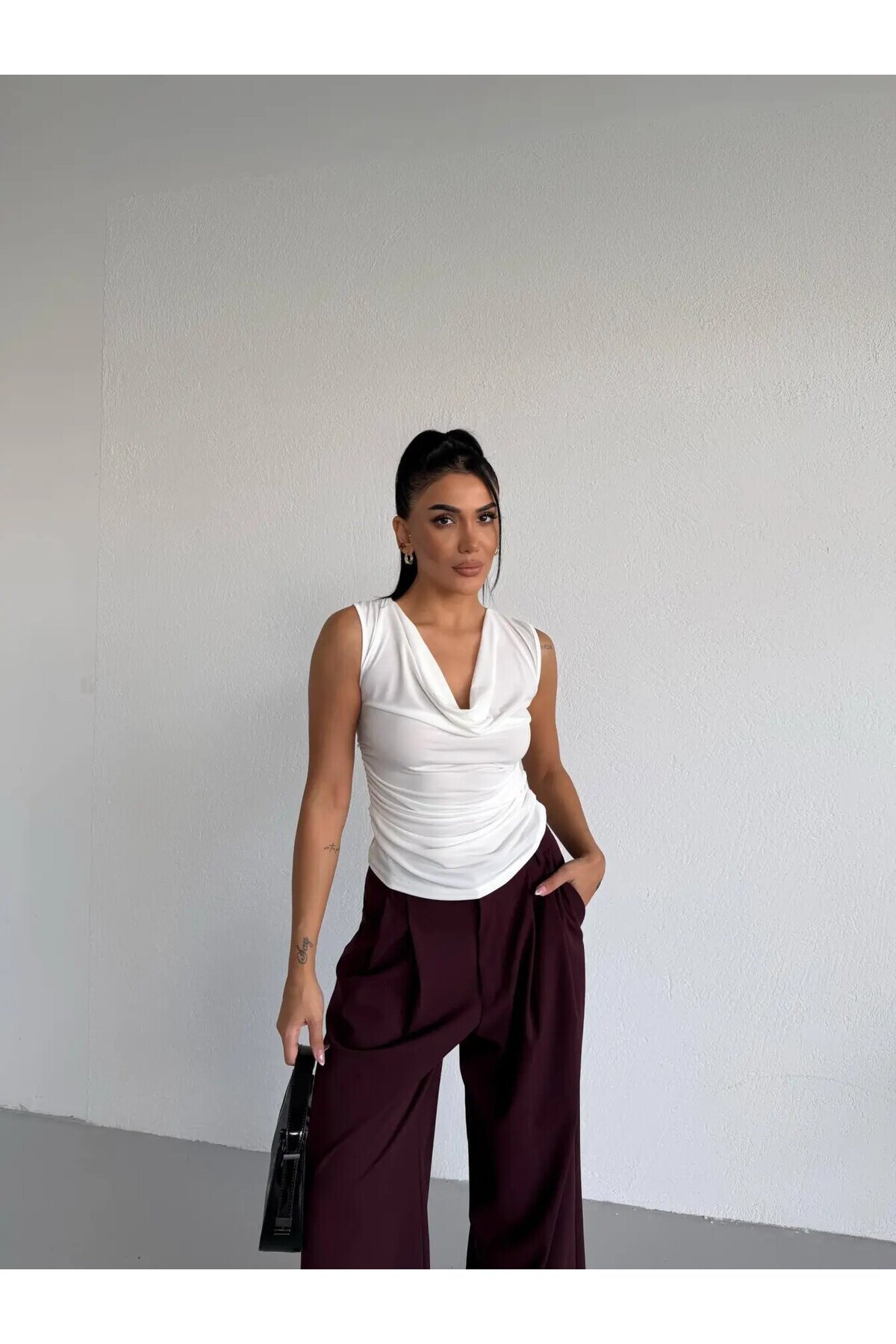 Kadın Beyaz Degaje Yaka Yanlardan Drapeli Sandy Bluz HZL25S-FRY123131