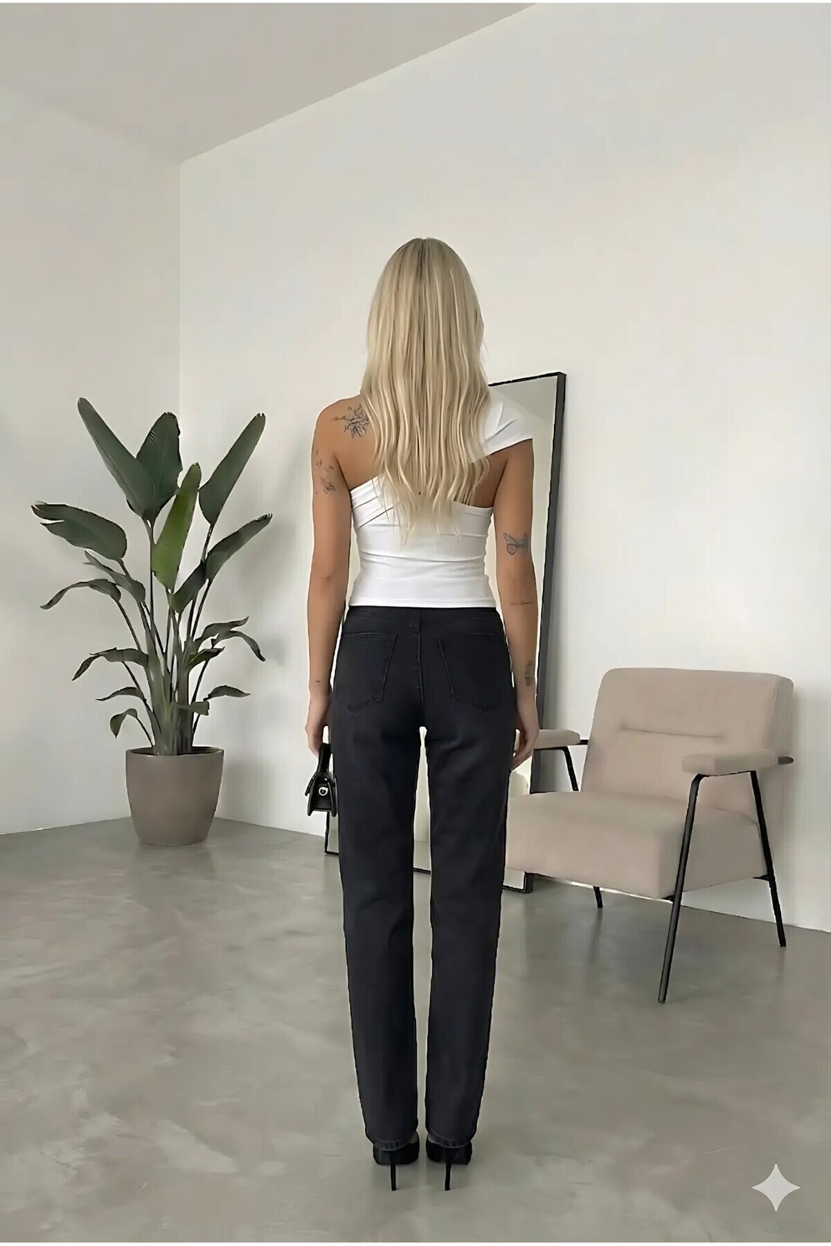 Kadın Beyaz Gold Toka Detay Omuz Drape Detaylı Sandy Bluz HZL26W-FRY123741