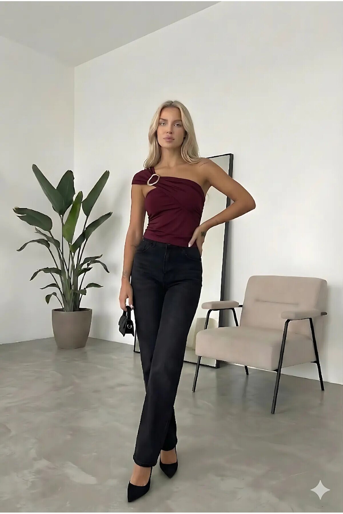 Kadın Bordo Gold Toka Detay Omuz Drape Detaylı Sandy Bluz HZL26W-FRY123741