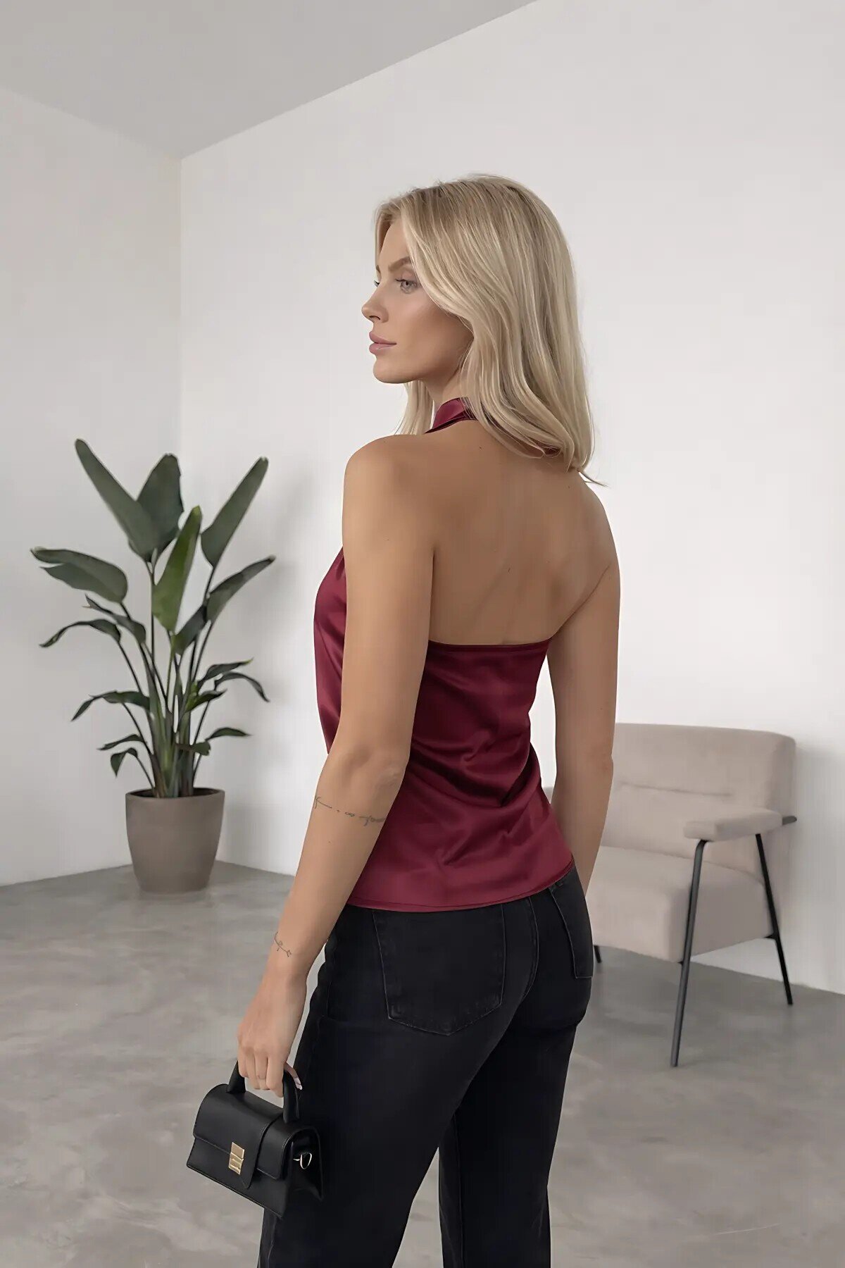 Kadın Bordo Halter Yaka Saten Kumaş Sırt Dekolteli Bluz HZL26W-FRY123801