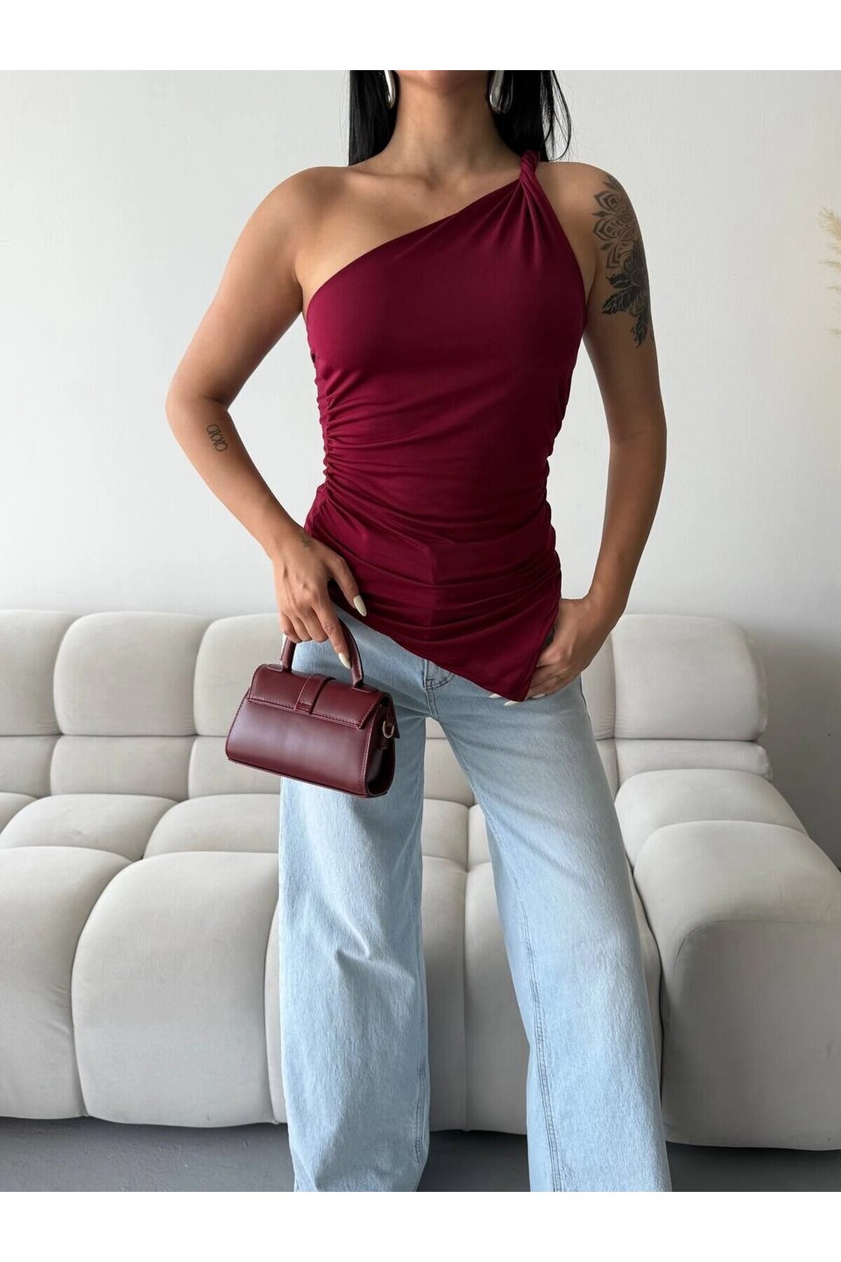 Kadın Bordo Tek Omuz Asimetrik Kesim Sandy Bluz HZL25S-FRY123241
