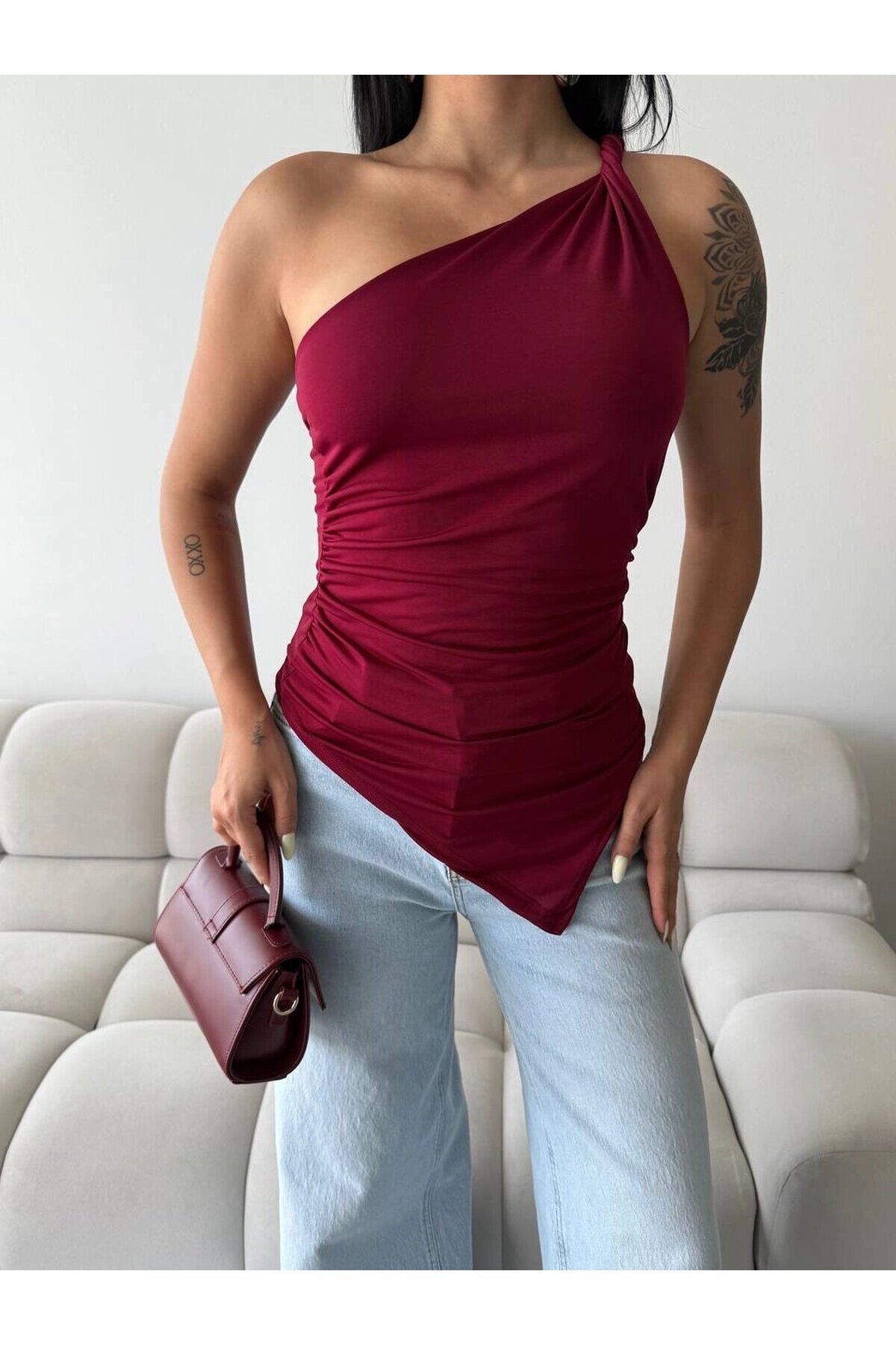 Kadın Bordo Tek Omuz Asimetrik Kesim Sandy Bluz HZL25S-FRY123241