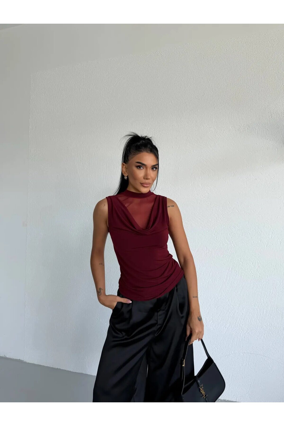 Kadın Bordo Tül Detay Degaje Yaka Yanlardan Drapeli Sandy Bluz HZL26S-FRY123791