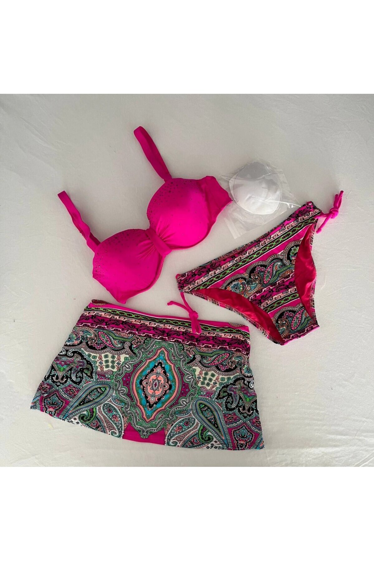 Kadın Fuşya Taş İşlemeli Desenli 3 Parça Bikini Takım HZL25S-LC3326