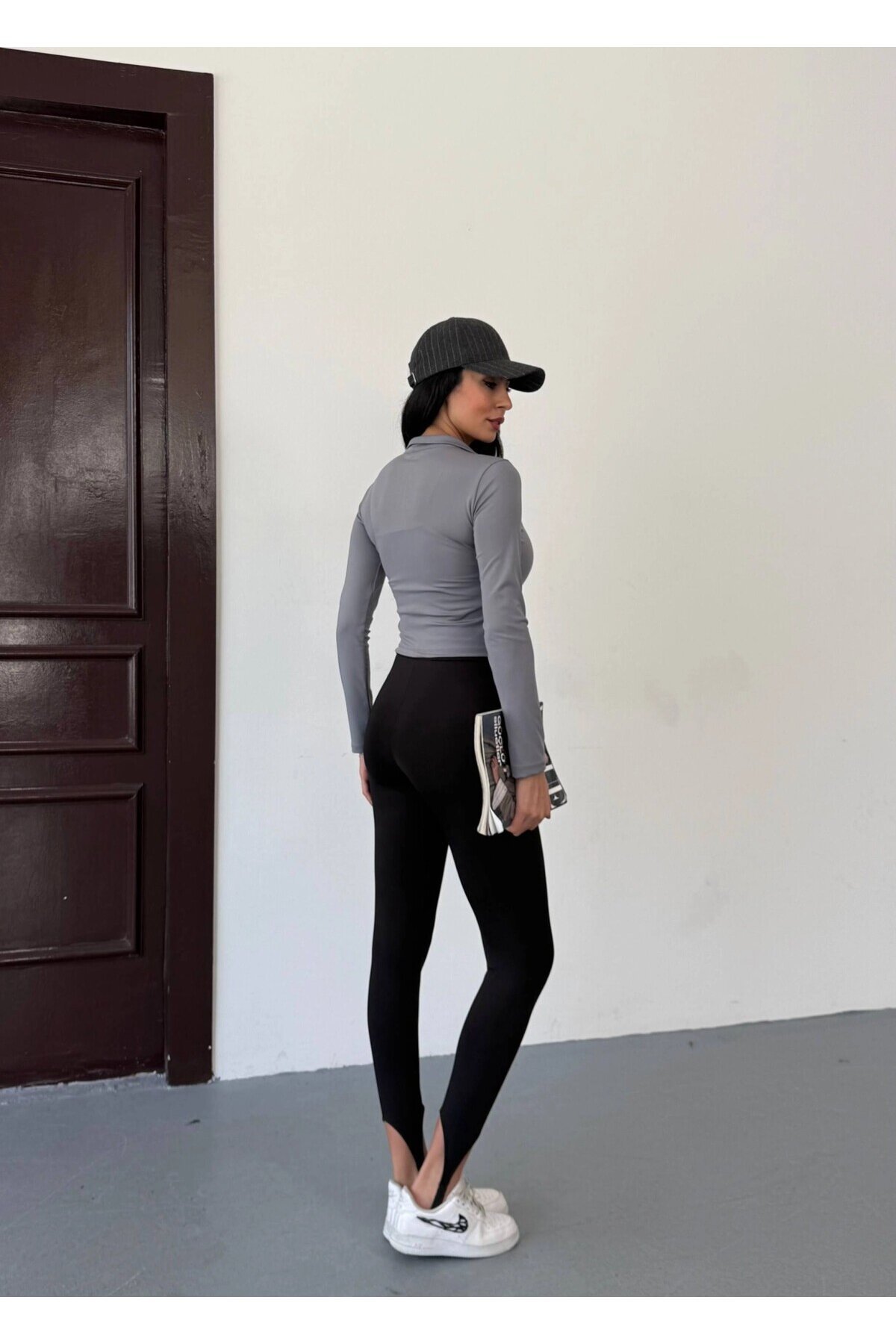Kadın Gri Dalgıç Kumaş Fermuar Kapamalı Parmak Geçirmeli Sweatshirt HZL25W-FRY123441