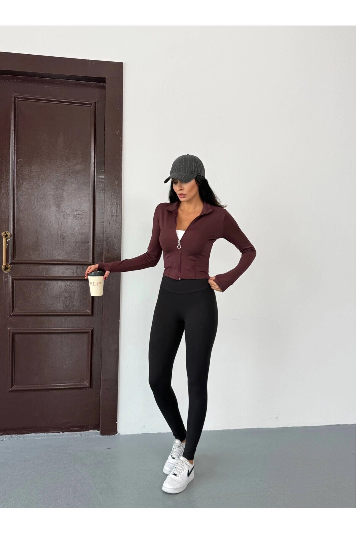 Kadın Kahverengi Dalgıç Kumaş Fermuar Kapamalı Parmak Geçirmeli Sweatshirt HZL25W-FRY123441