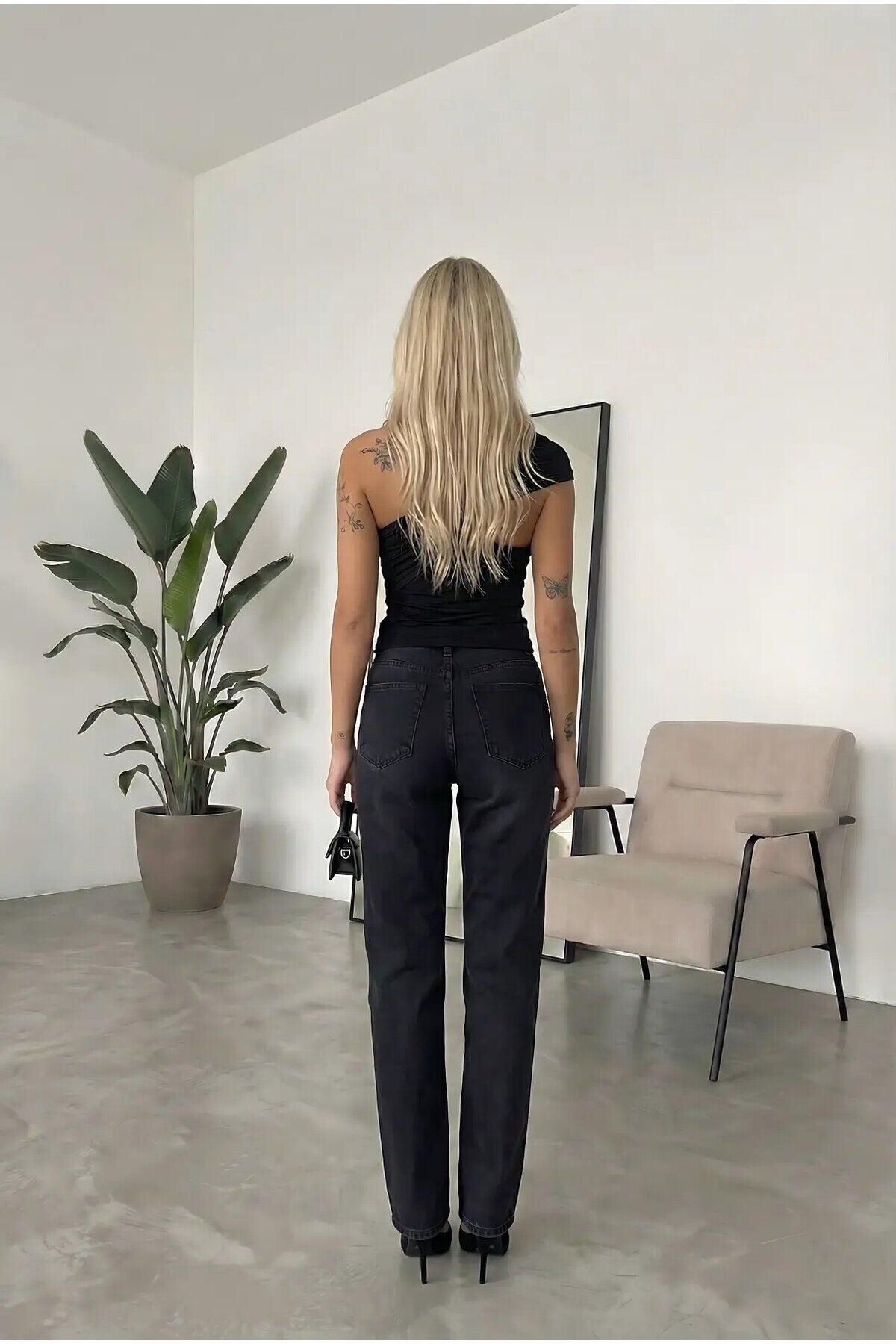 Kadın Siyah Gold Toka Detay Omuz Drape Detaylı Sandy Bluz HZL26W-FRY123741