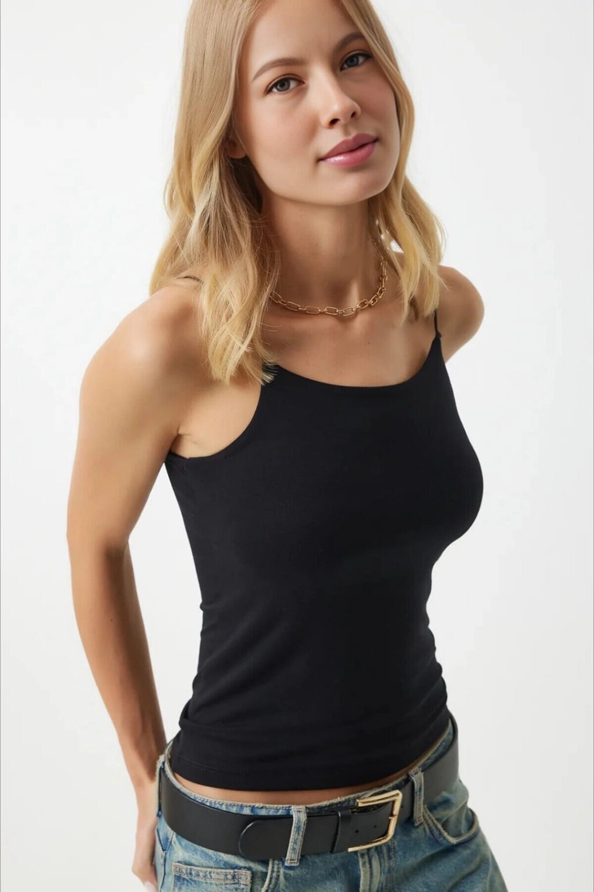 Kadın Siyah İp Askılı Örme Body Bluz HZL24S-ZK11001