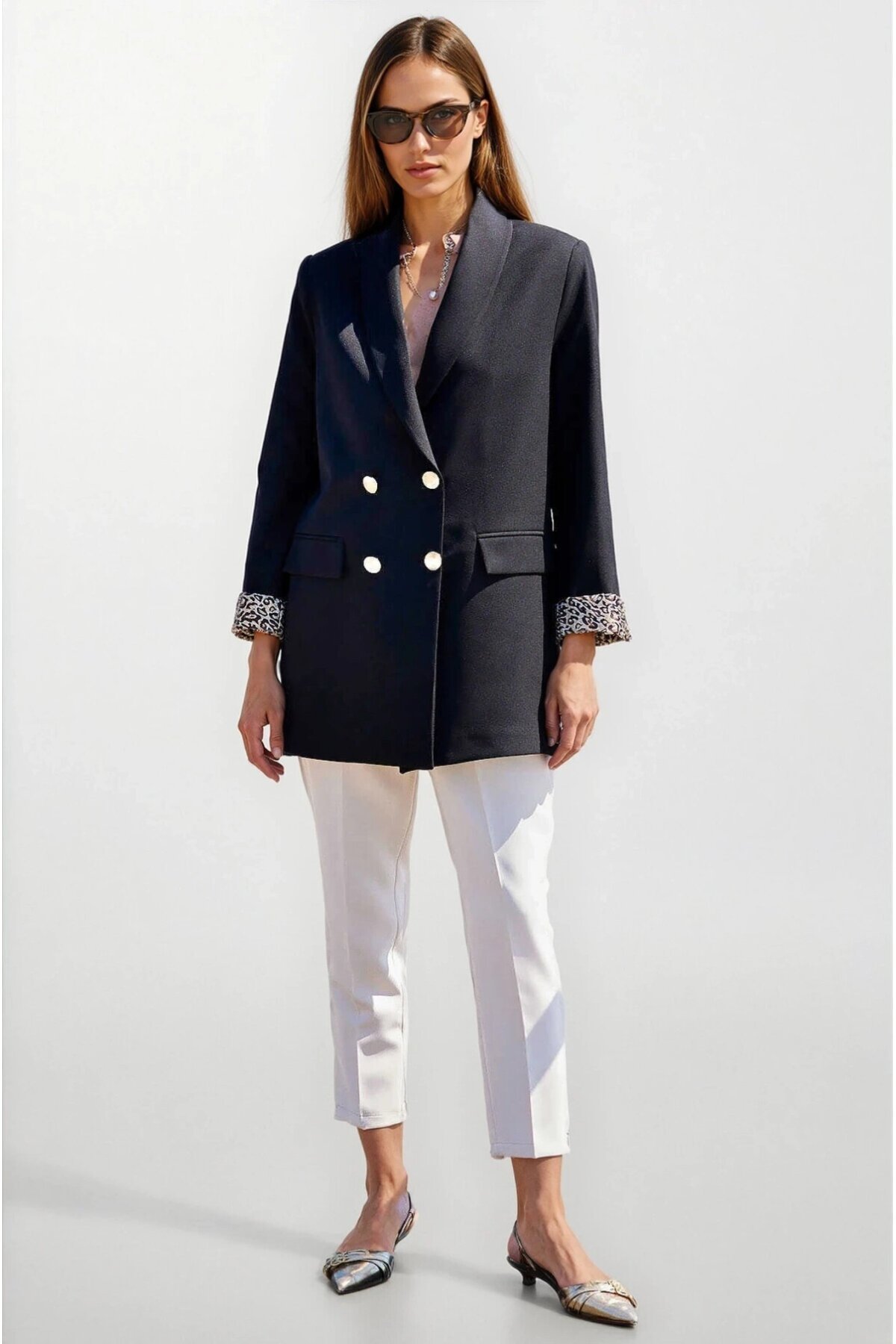 Kadın Siyah Leopar Astarlı Düğme Detaylı Blazer Ceket HZL25W-BD107041