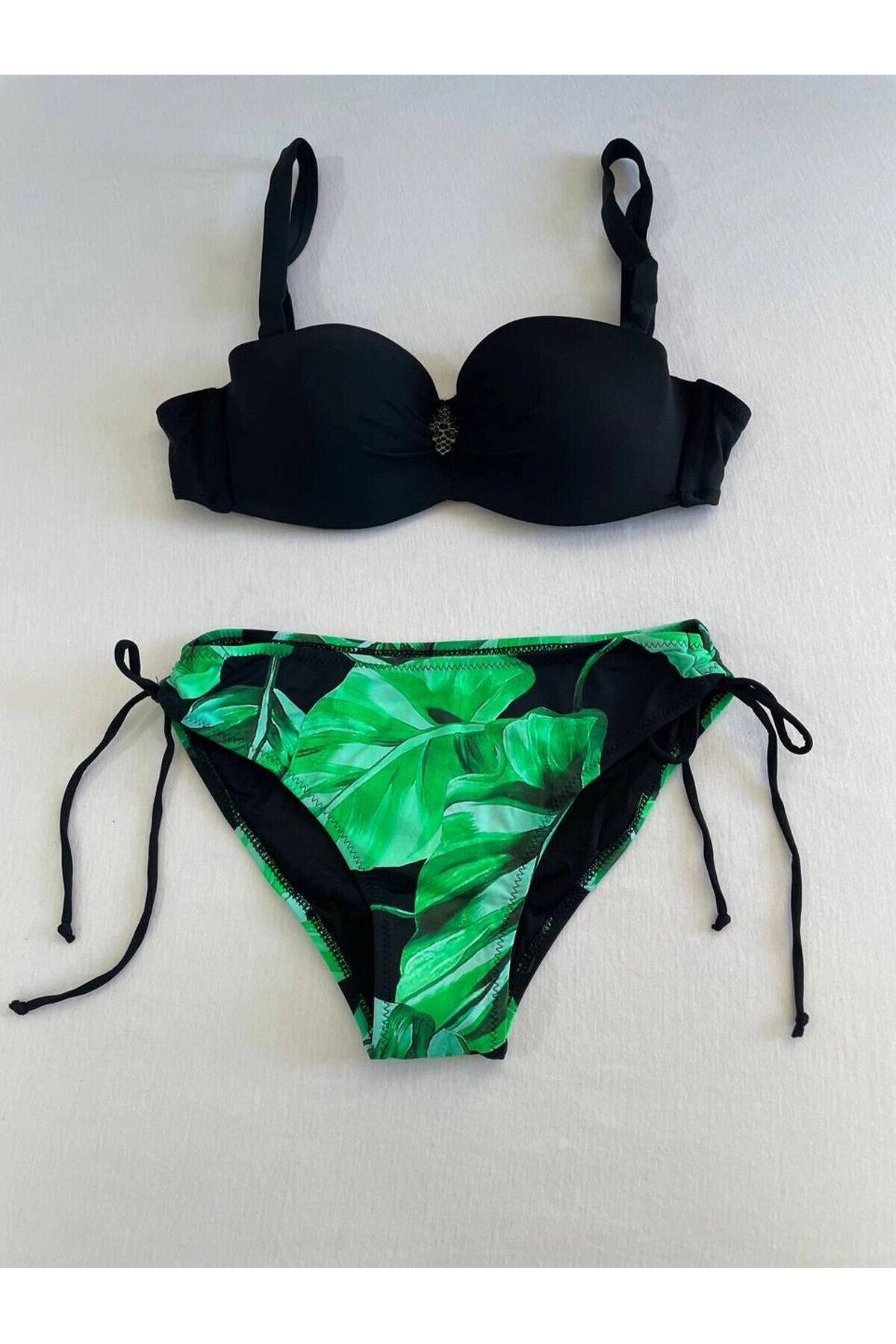 Kadın Siyah Toka Detaylı Yeşil Desen Bikini Takım HZL25S-LC3352