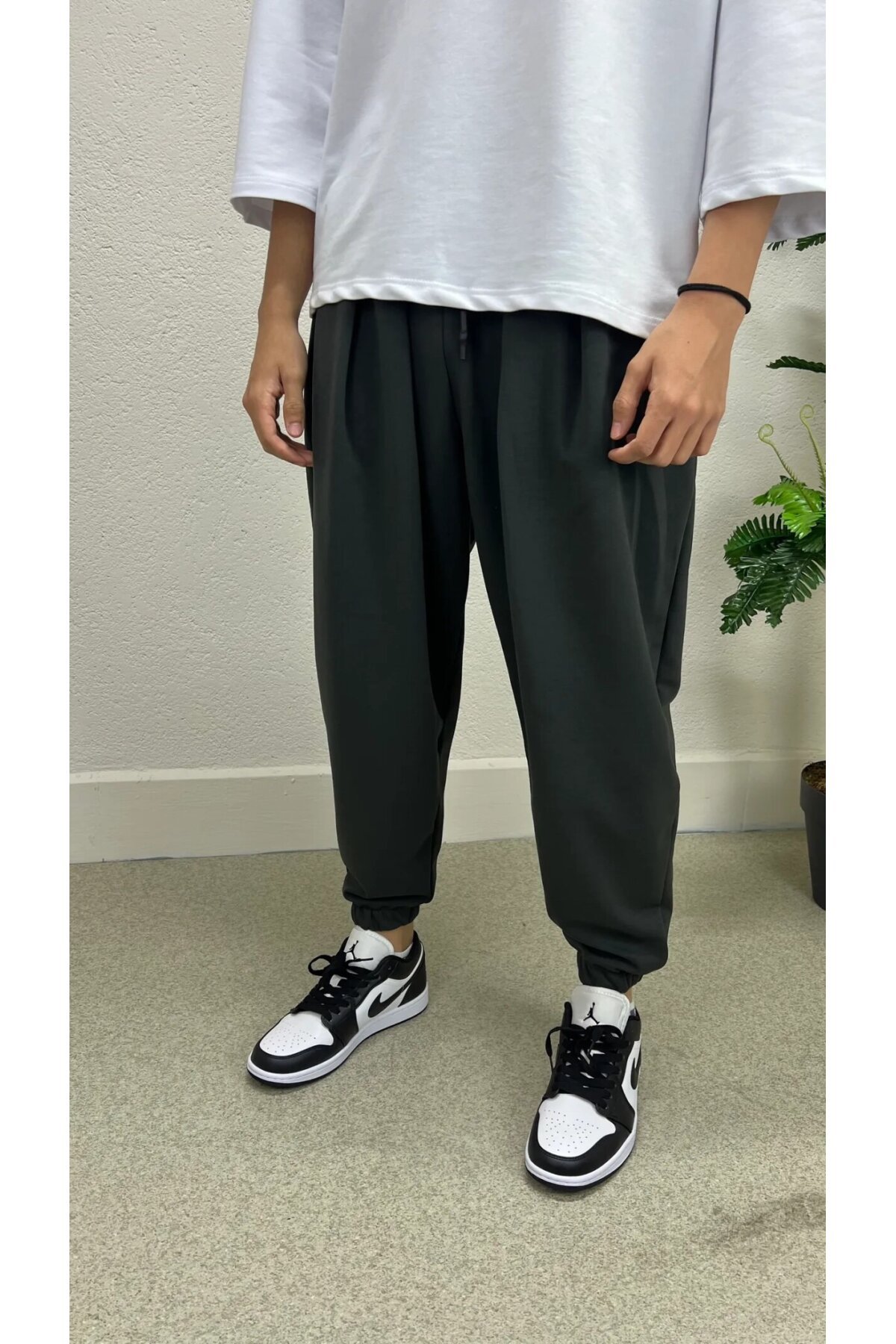 Erkek Füme Beli ve Paçası Lastikli Bol Kesim Jogger Eşofman Altı HZL24S-MXC8989-342