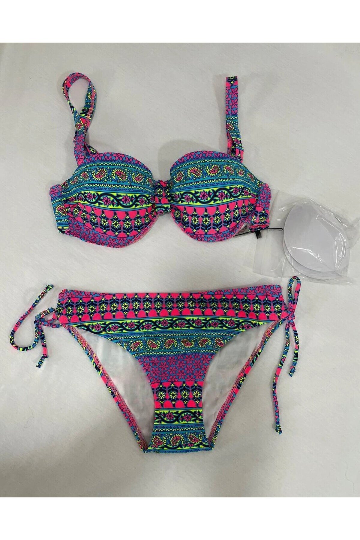 Kadın Fuşya Çok Renkli Etnik Desen Atarlı Bikini Takımı HZL25S-LC8004
