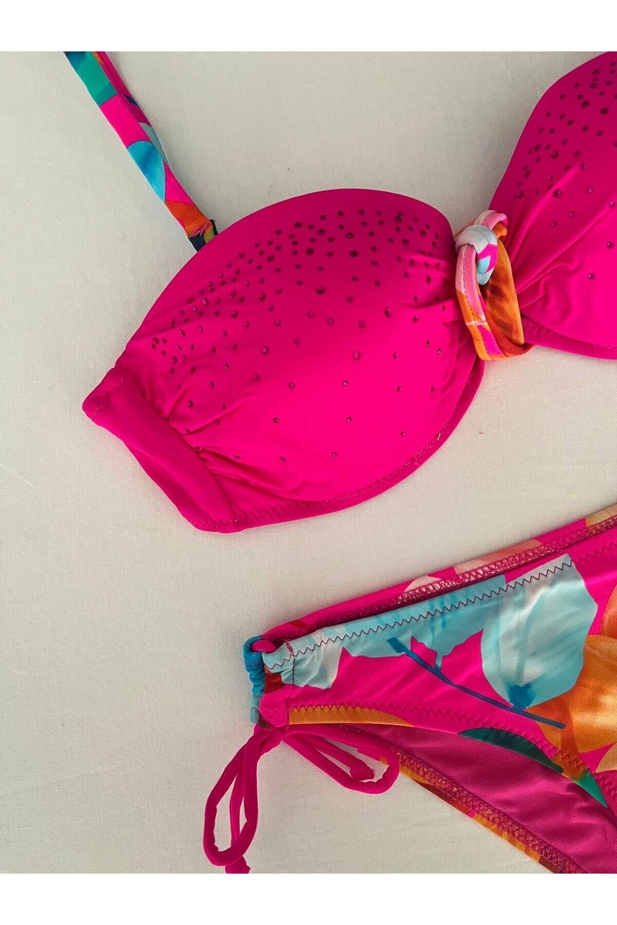 Kadın Fuşya Taş İşlemeli Astarlı Bikini Takım HZL25S-LC207