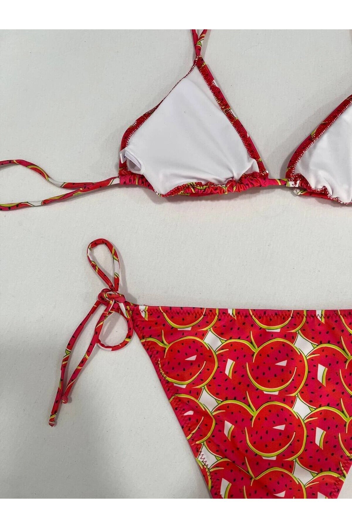 Kadın Kırmızı Karpuz Desen Boyundan İp Bağlamalı Üçgen Bikini Takımı HZL25S-LC5005