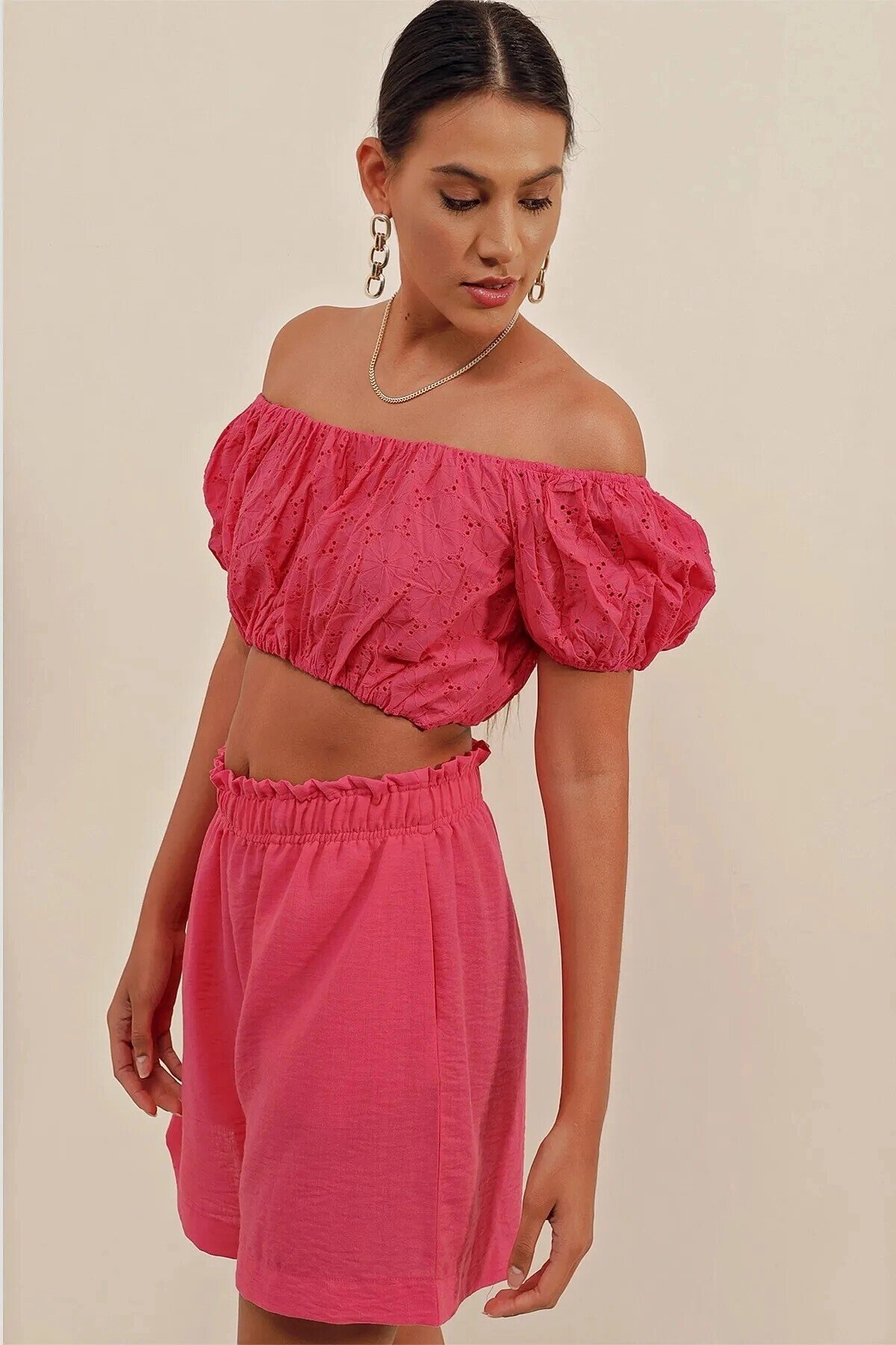 Kadın Koyu Pembe Carmen Yaka Bel Büzgülü Fistolu Straplez Bluz HZL23S-BD104811