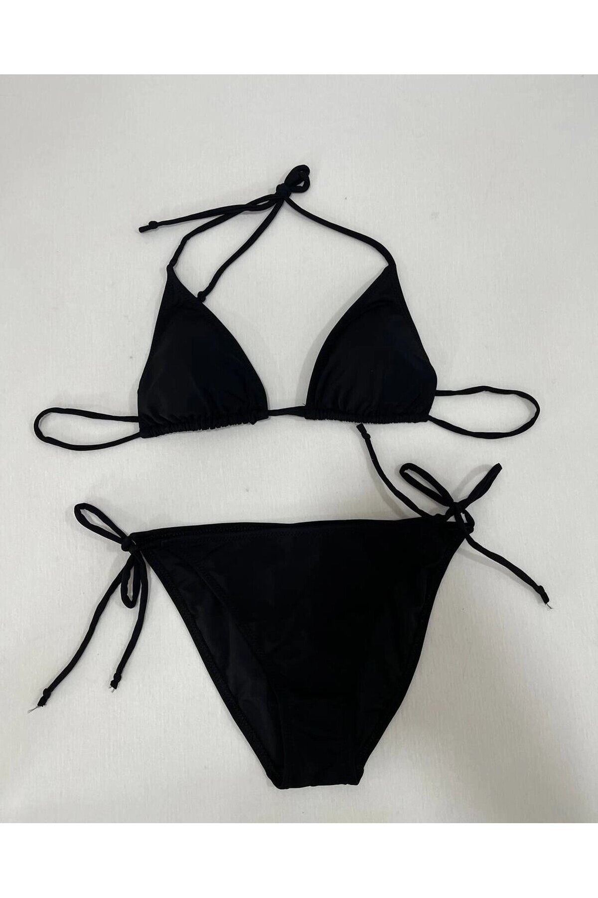 Kadın Siyah Boyundan İp Bağlamalı Üçgen Bikini Takımı HZL25S-LC5005