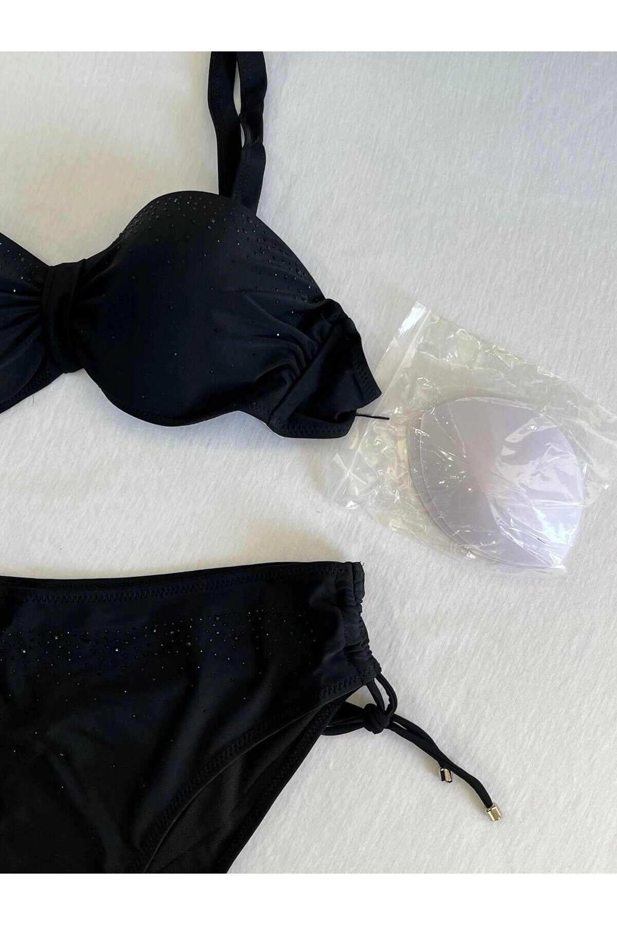 Kadın Siyah Taş İşlemeli Astarlı Bikini Takım HZL25S-LC3361