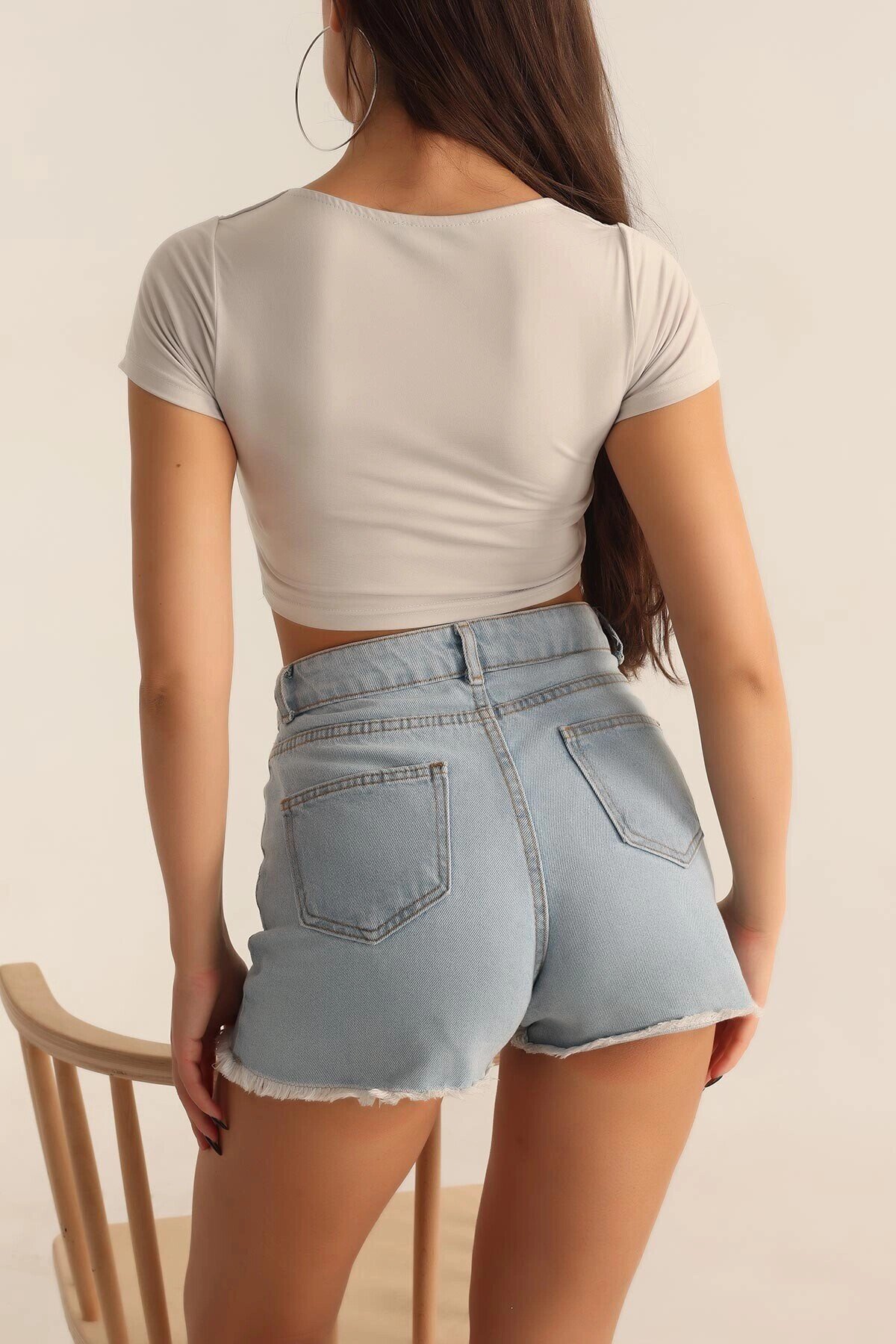 Kadın Taş Kare Yaka Ön Büzgülü Crop Bluz HZL23S-SND120151