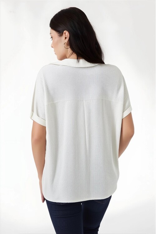 Kadın Ekru Polo Yaka Geniş Kesim Örme Bluz HZL24S-BD104861