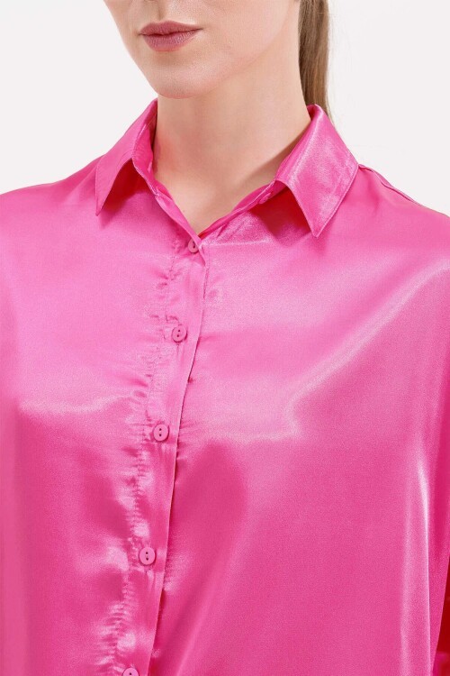 Kadın Fuşya Oversize Dökümlü Saten Yüzeyli Gömlek HZL23S-BD139851